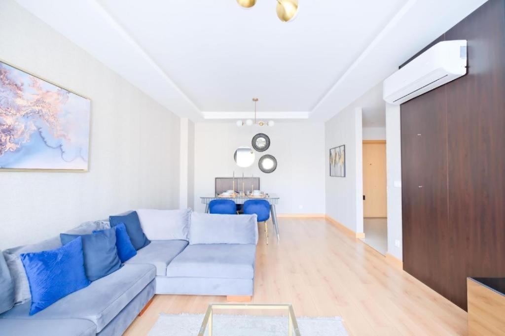 Pol Apartment